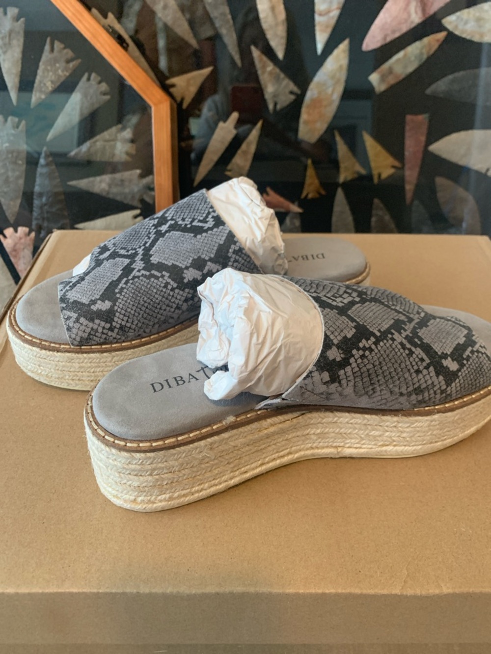 NIB Diba True 7.5 Gray Snake-Print Espadrille Platform Mule